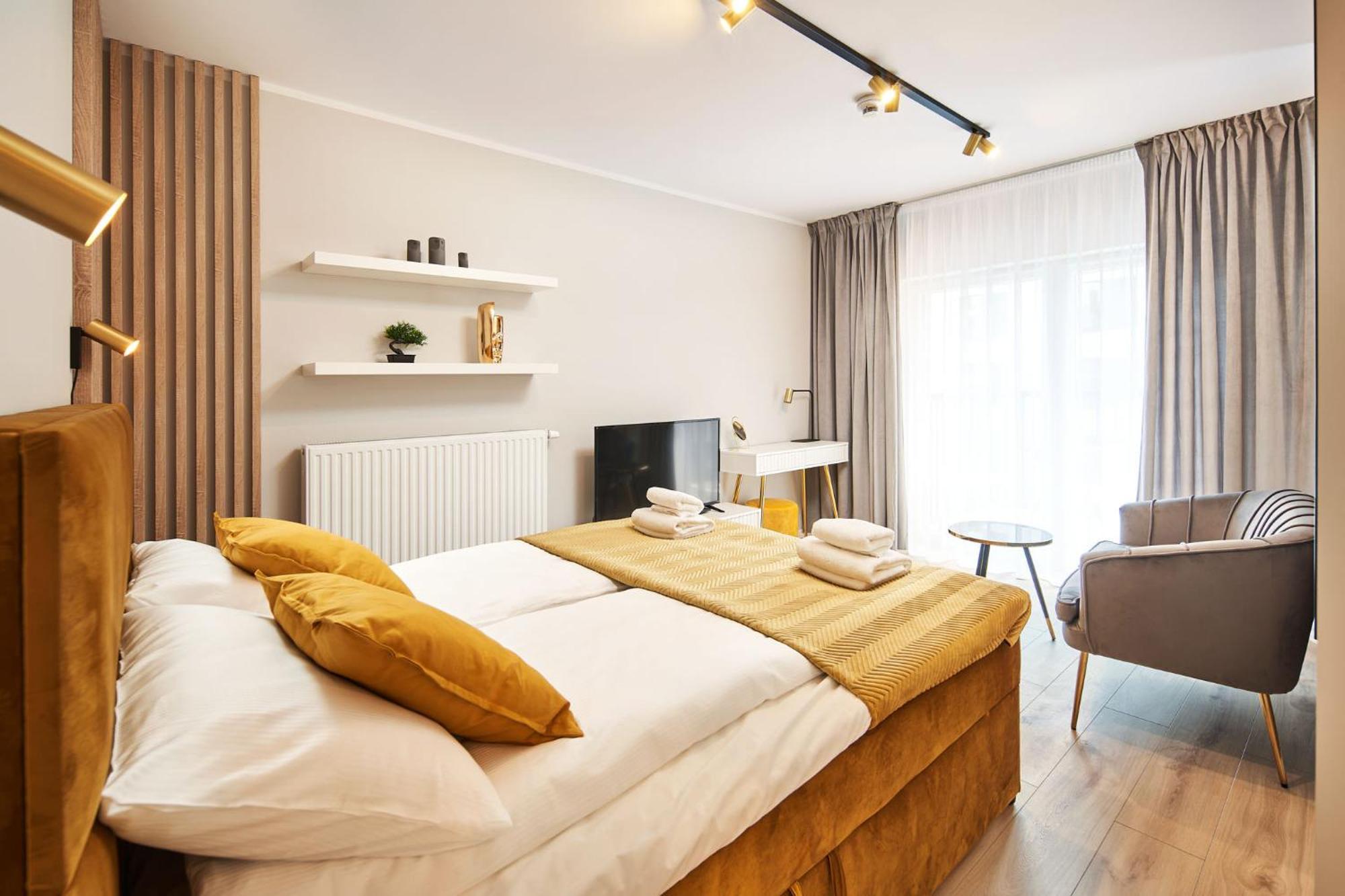 Symphony City Square Aparthotel Wrocław Extérieur photo